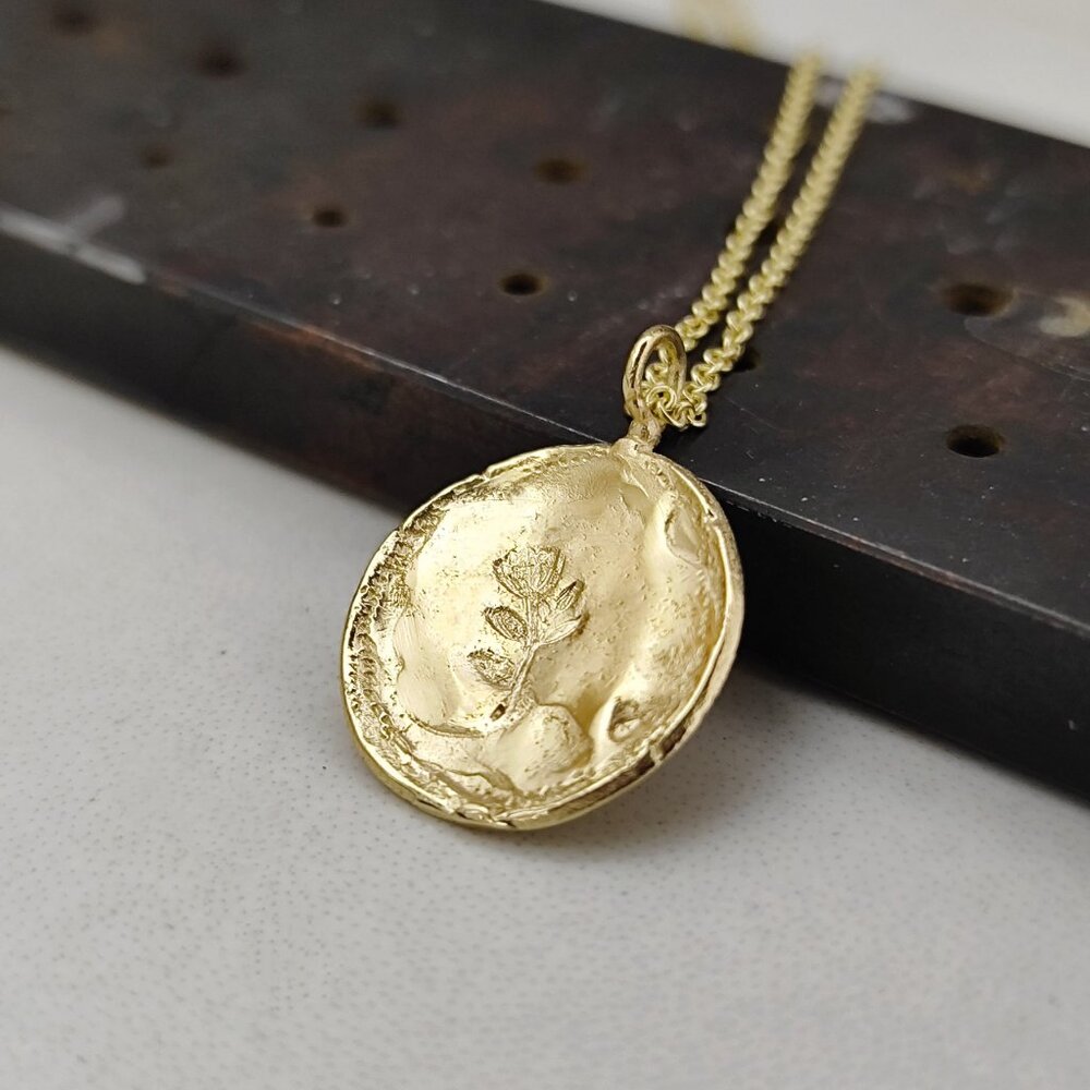 Gold necklace. 14 karat solid yellow gold necklace Raw pendant. Handmade pendant - Picture 1 of 15